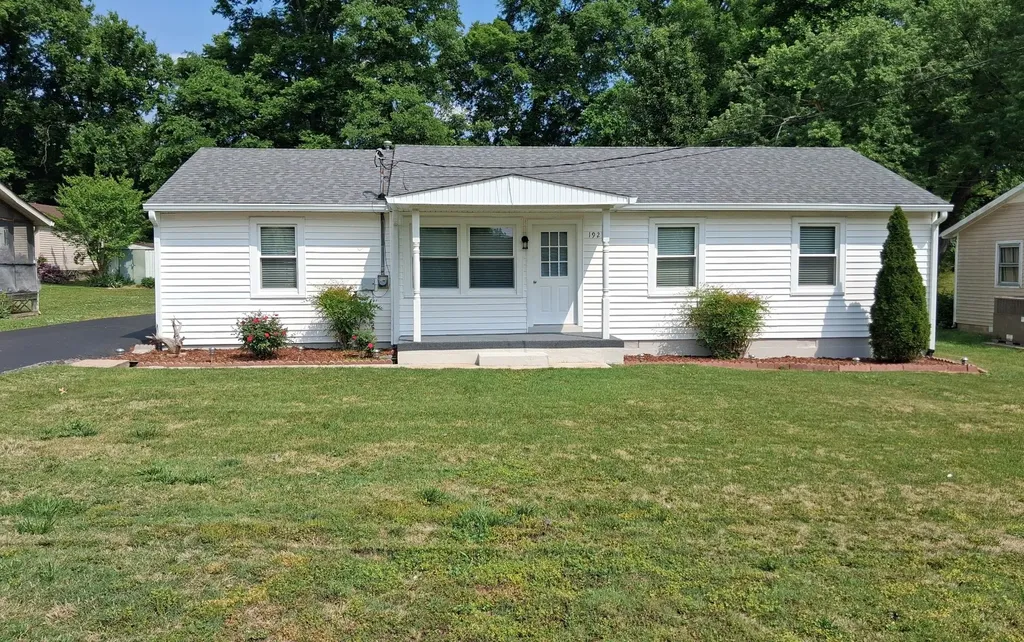 1923 Woodmont Drive Columbia TN 38401