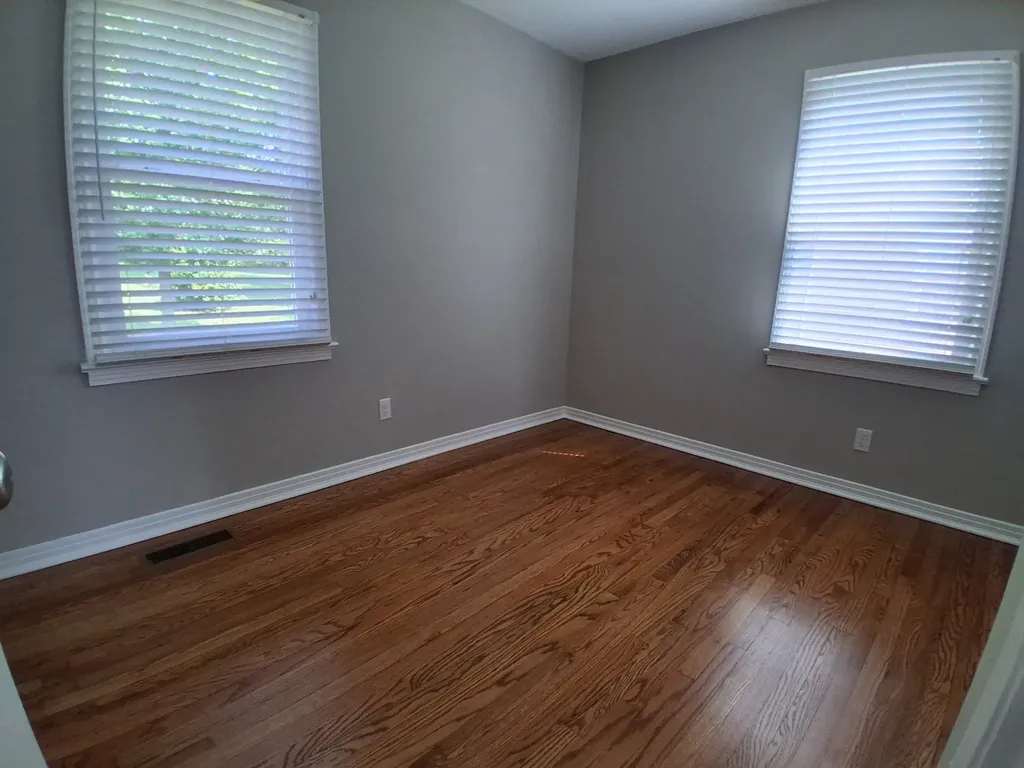 1923 Woodmont Drive Columbia TN 38401