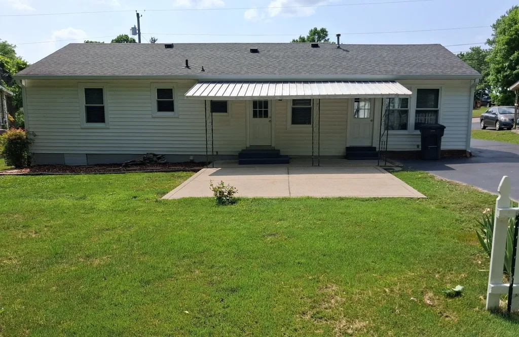 1923 Woodmont Drive Columbia TN 38401