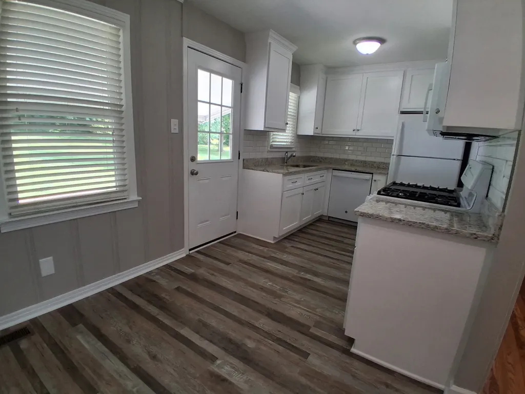 1923 Woodmont Drive Columbia TN 38401