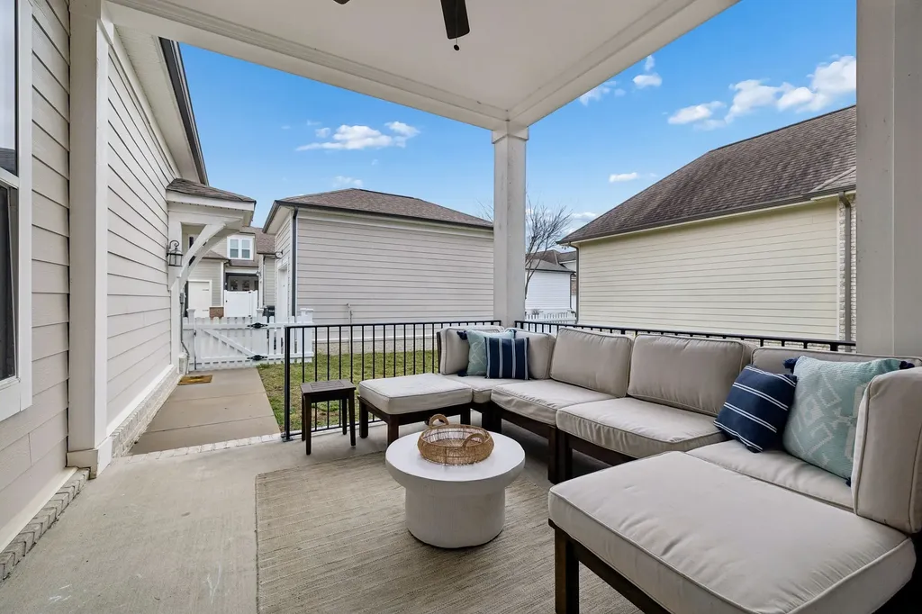 1566 Drakes Creek Road Hendersonville TN 37075