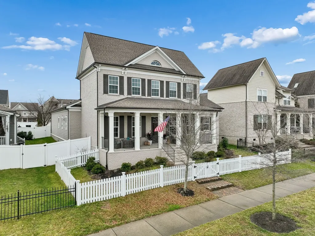 1566 Drakes Creek Road Hendersonville TN 37075