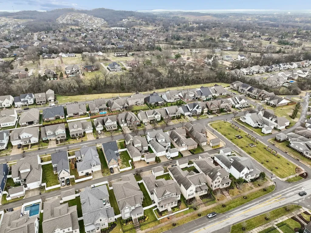 1566 Drakes Creek Road Hendersonville TN 37075