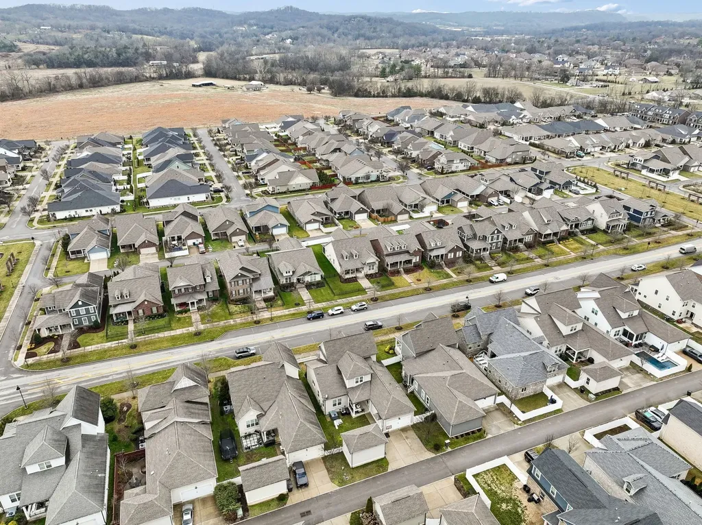 1566 Drakes Creek Road Hendersonville TN 37075