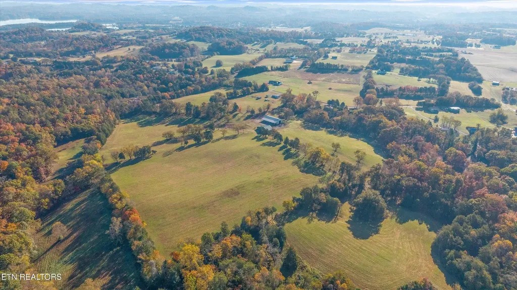 727 Bales Hollow Road Friendsville TN 37737