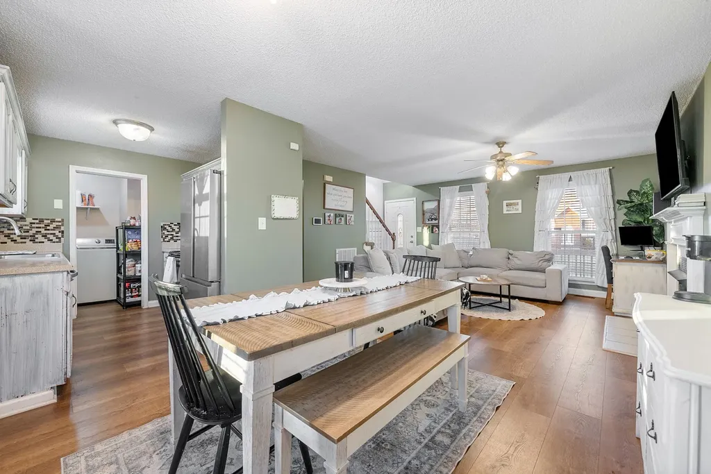 1700 Cedar Springs Circle Clarksville TN 37042