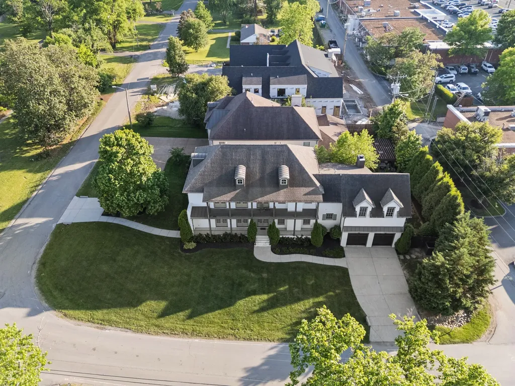 111 Heady Drive Nashville TN 37205