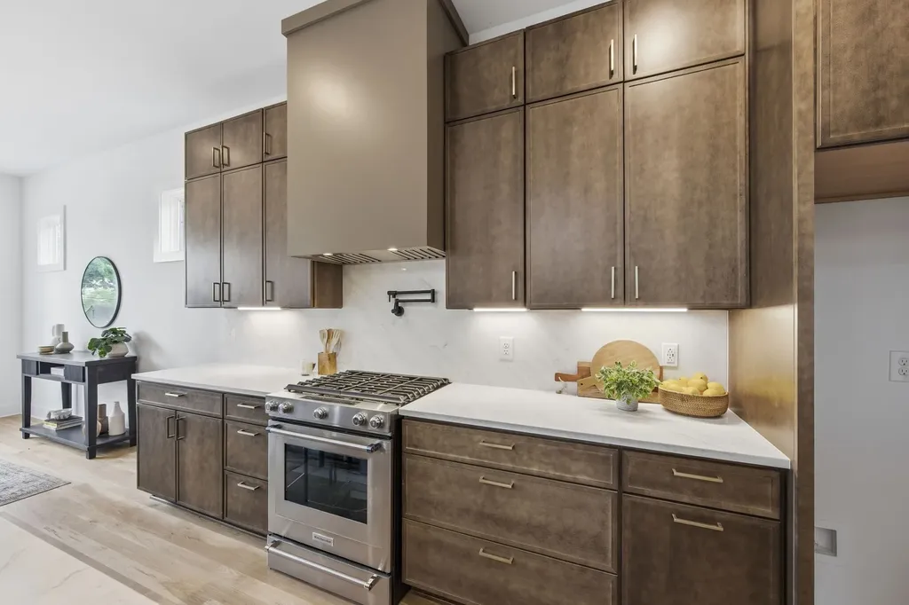 1805B River Drive Nashville TN 37218