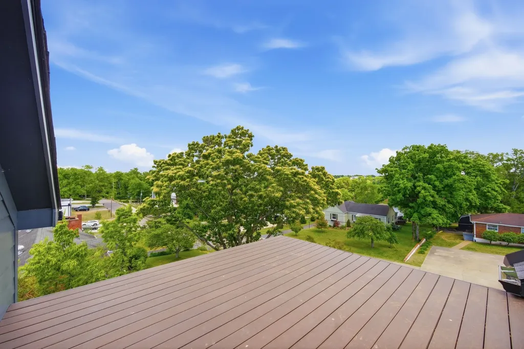 1805B River Drive Nashville TN 37218