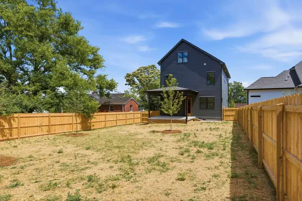 1805B River Drive Nashville TN 37218