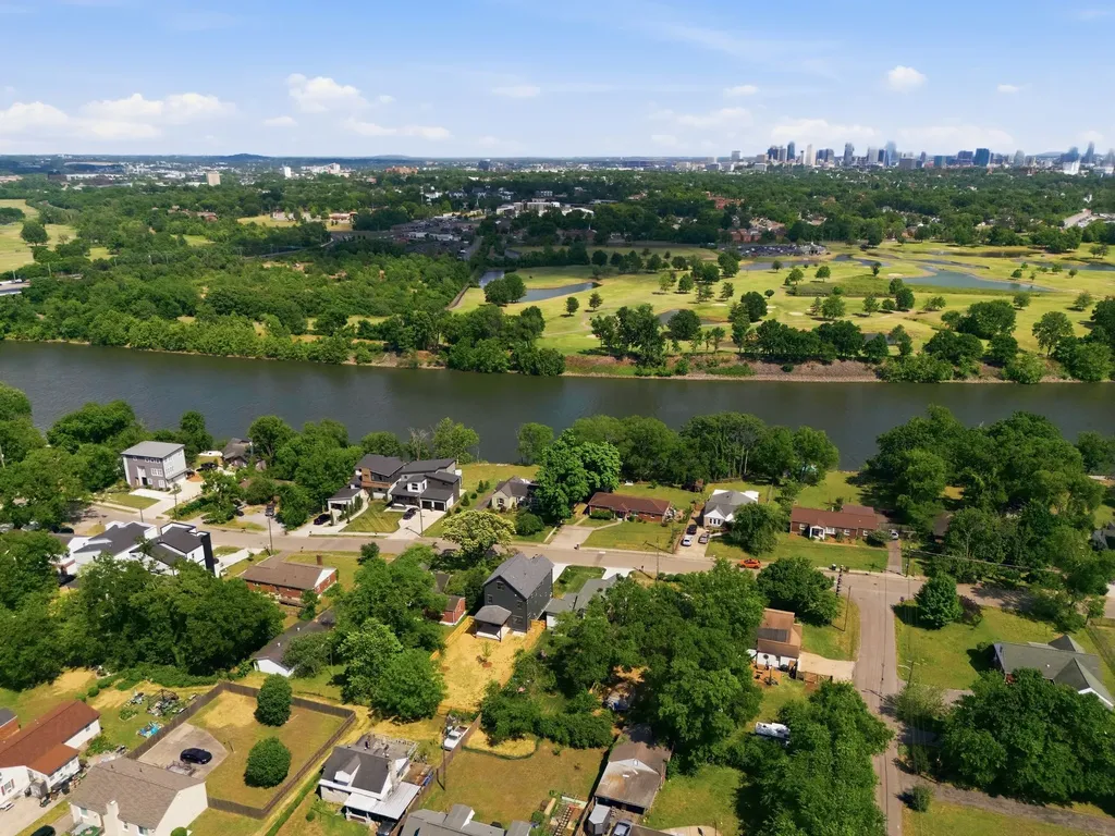 1805B River Drive Nashville TN 37218