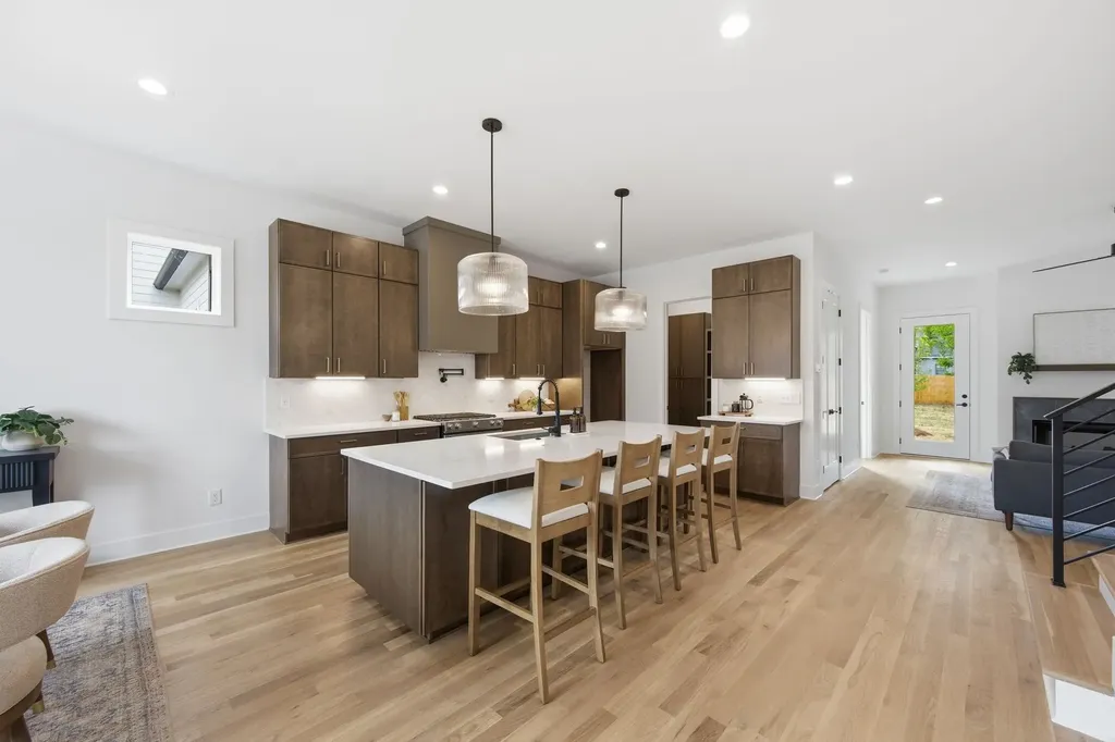 1805B River Drive Nashville TN 37218