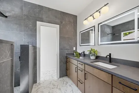 1805B River Drive Nashville TN 37218