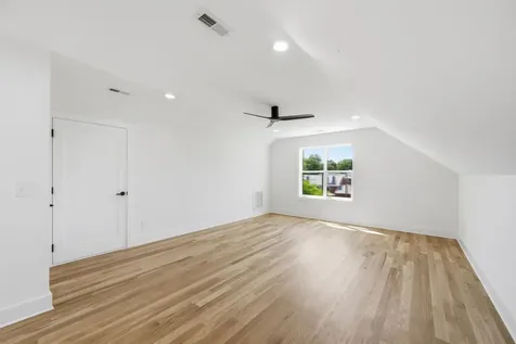 1805B River Drive Nashville TN 37218