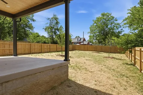 1805B River Drive Nashville TN 37218