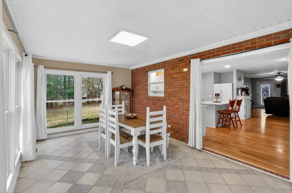 2502 Dobbins Pike Portland TN 37148