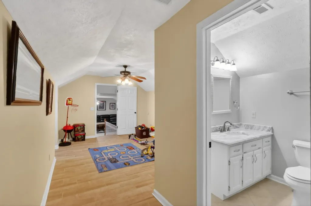 2502 Dobbins Pike Portland TN 37148