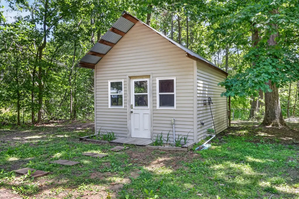 2502 Dobbins Pike Portland TN 37148