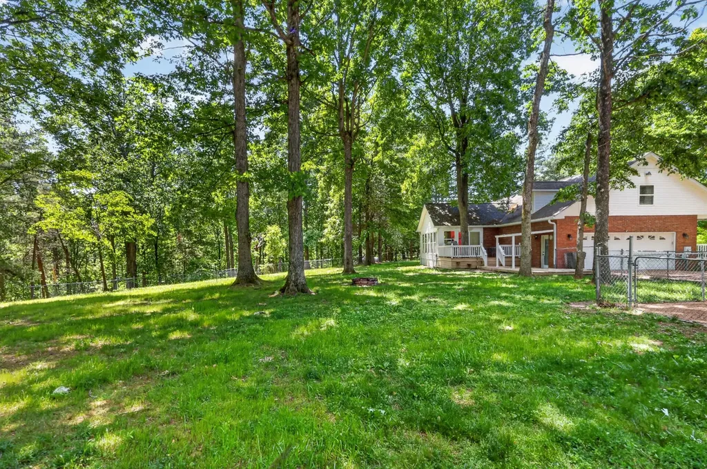 2502 Dobbins Pike Portland TN 37148