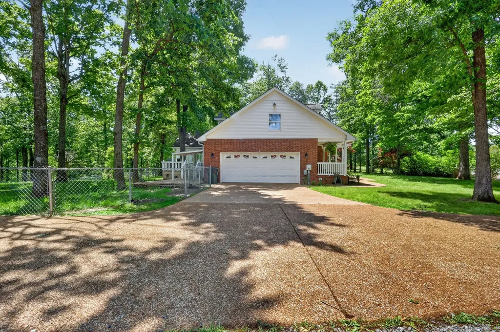 2502 Dobbins Pike Portland TN 37148