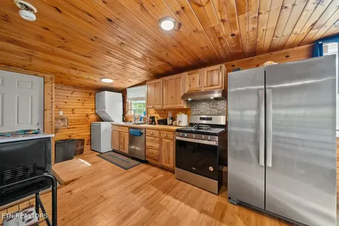 74 Black Cat Trail Rockwood TN 37854