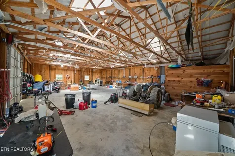 74 Black Cat Trail Rockwood TN 37854