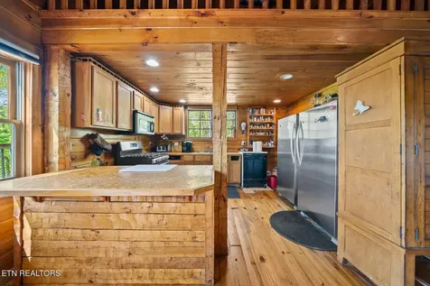 74 Black Cat Trail Rockwood TN 37854