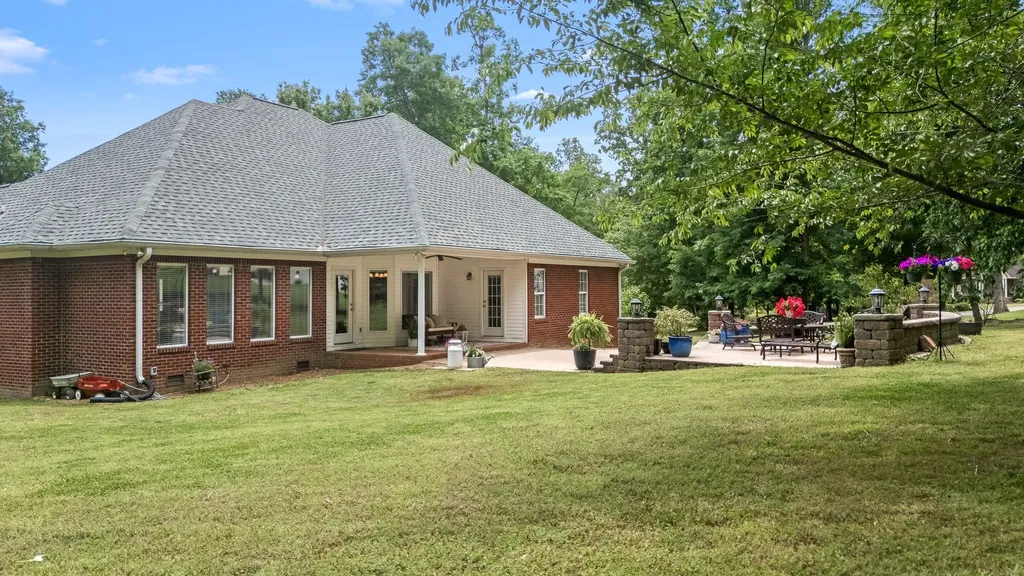 60 Windwood Drive Fayetteville TN 37334