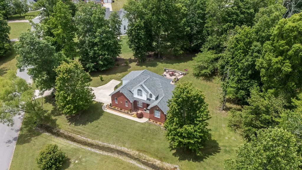 60 Windwood Drive Fayetteville TN 37334
