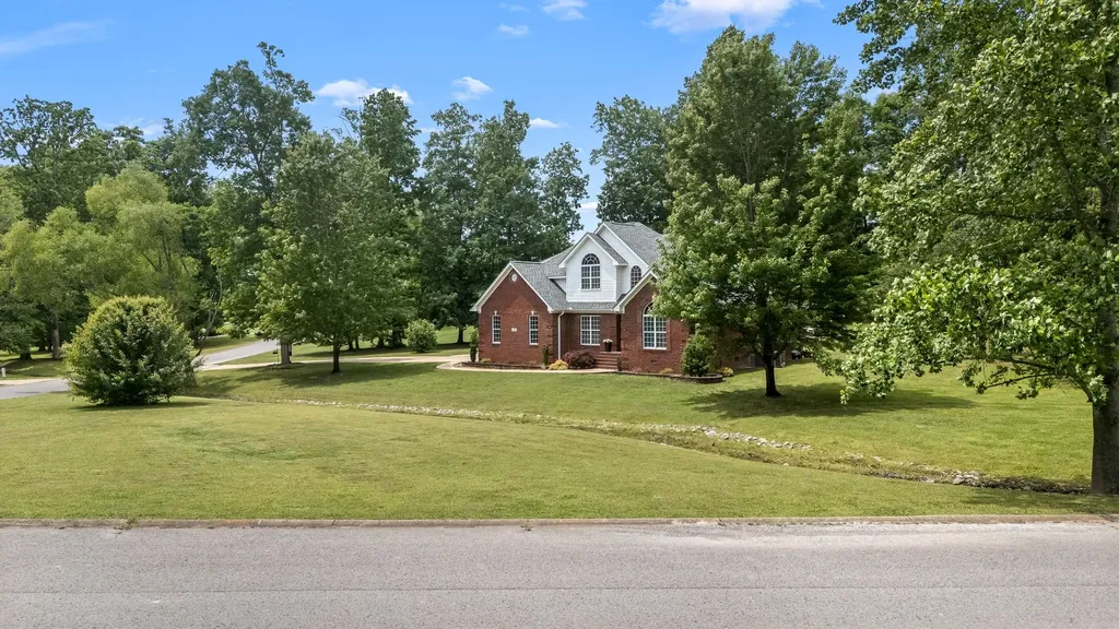 60 Windwood Drive Fayetteville TN 37334