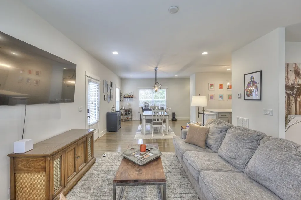 1904B 3rd Ave, N Nashville TN 37208