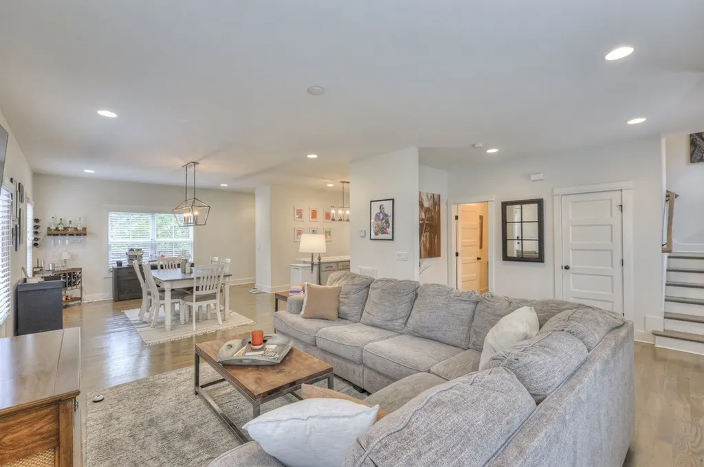 1904B 3rd Ave, N Nashville TN 37208