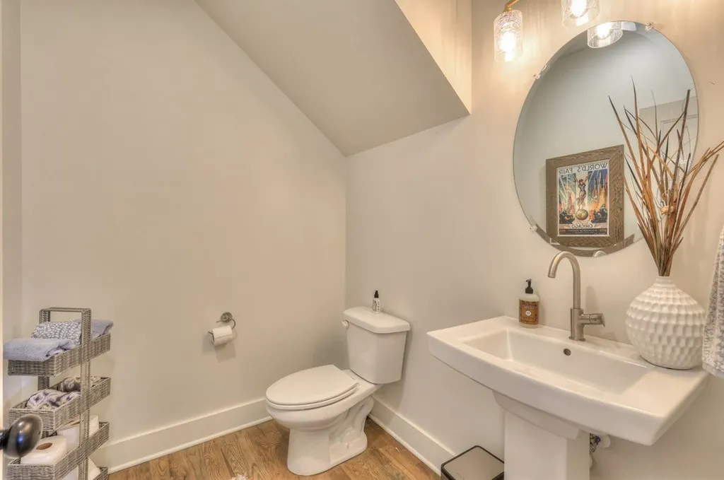 1904B 3rd Ave, N Nashville TN 37208