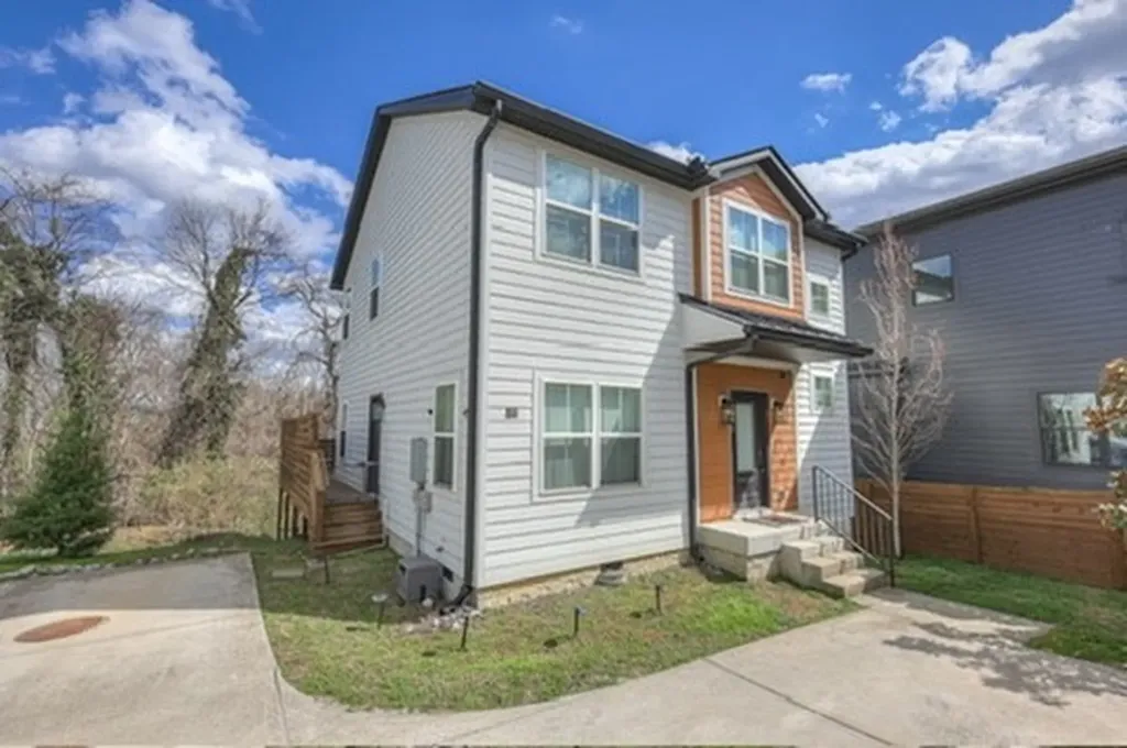 1904B 3rd Ave, N Nashville TN 37208
