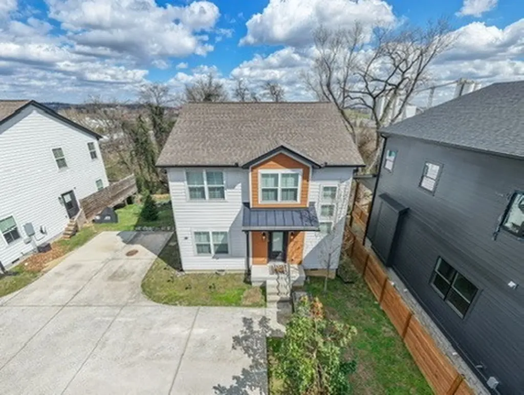 1904B 3rd Ave, N Nashville TN 37208