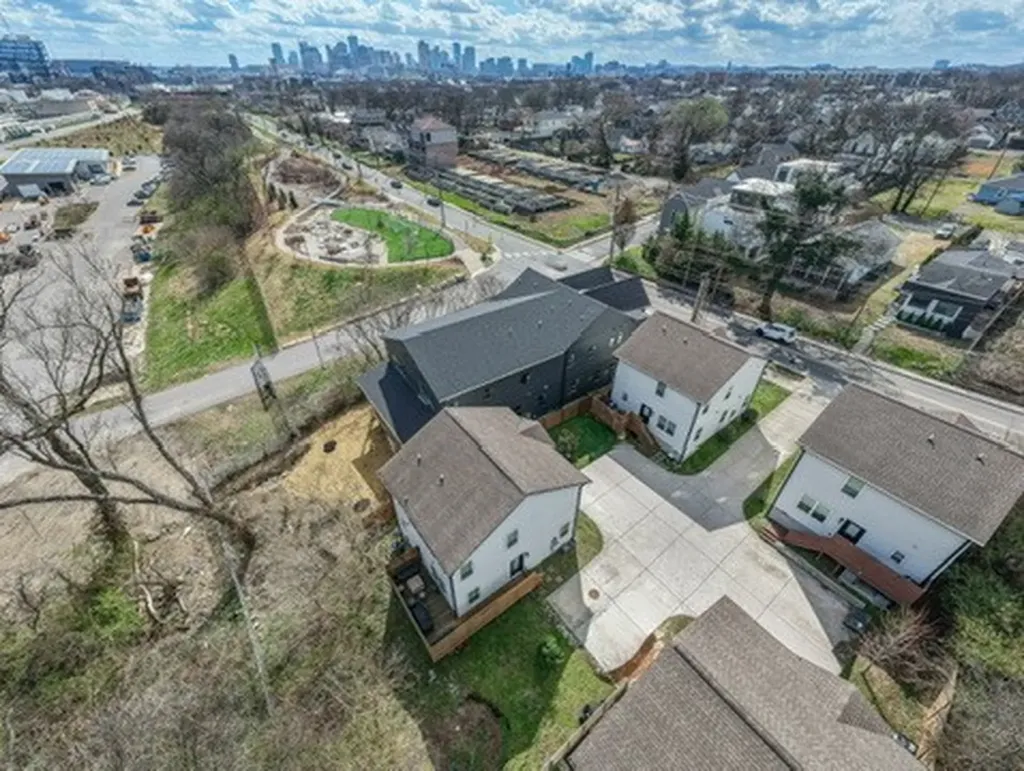 1904B 3rd Ave, N Nashville TN 37208