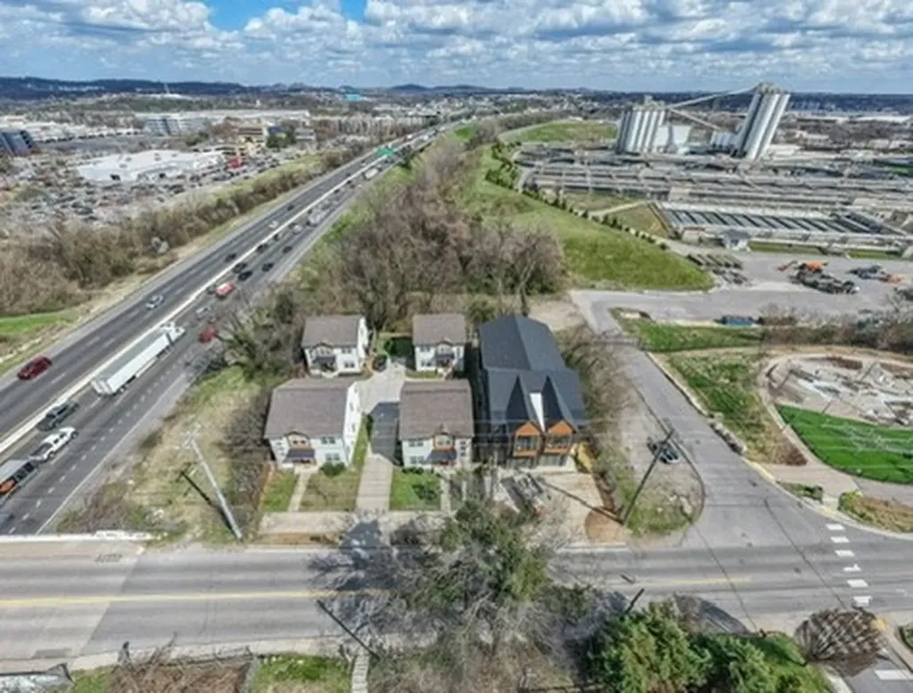 1904B 3rd Ave, N Nashville TN 37208