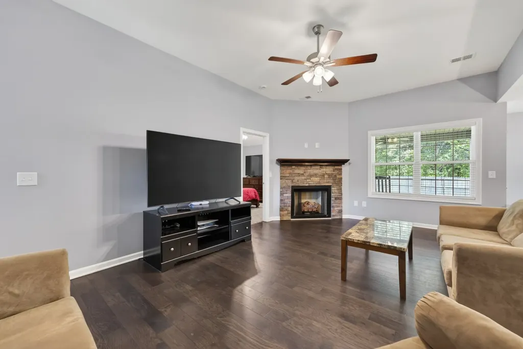 1489 Fredrick Drive Clarksville TN 37042