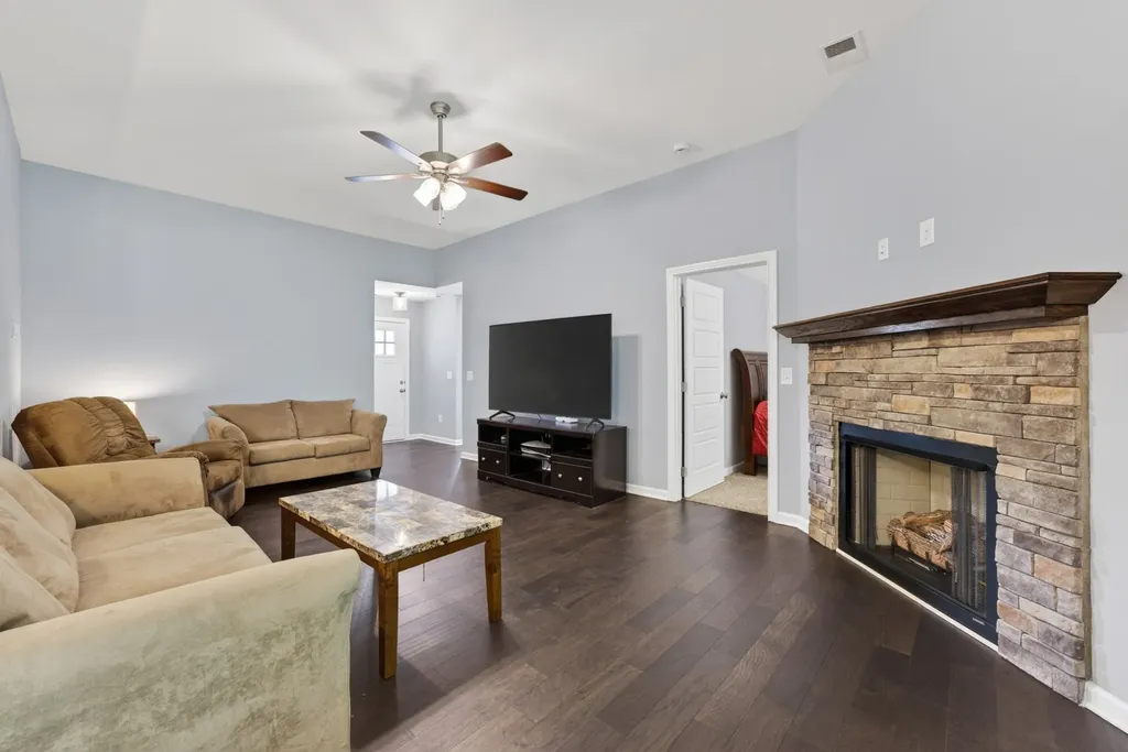 1489 Fredrick Drive Clarksville TN 37042