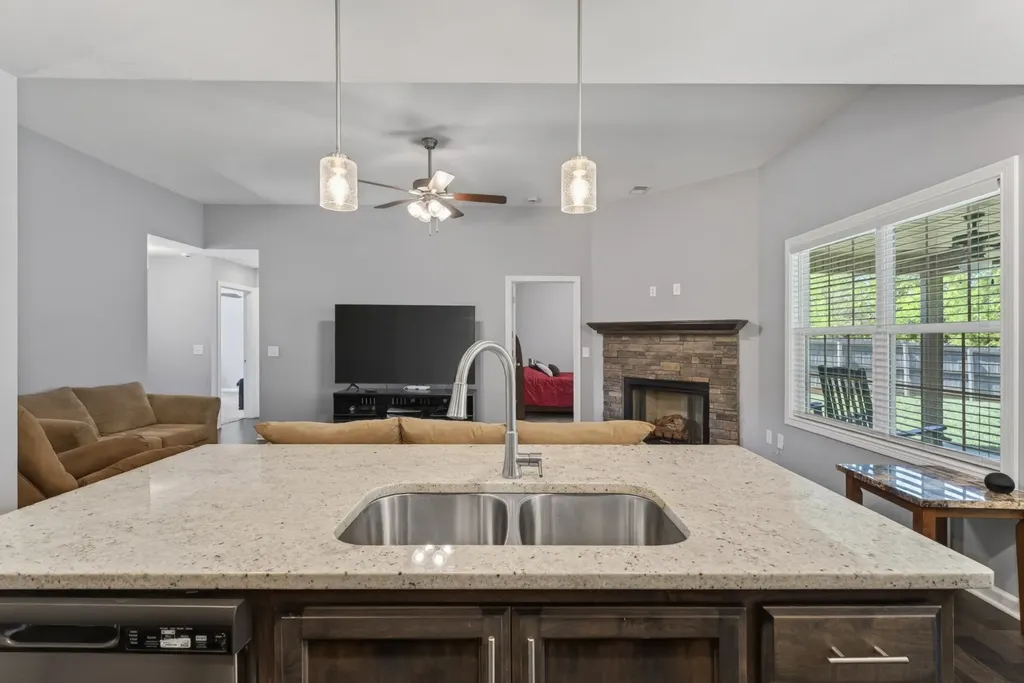 1489 Fredrick Drive Clarksville TN 37042