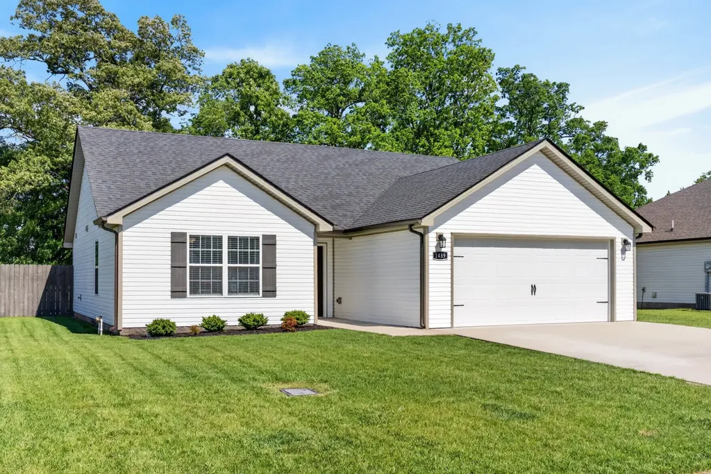 1489 Fredrick Drive Clarksville TN 37042