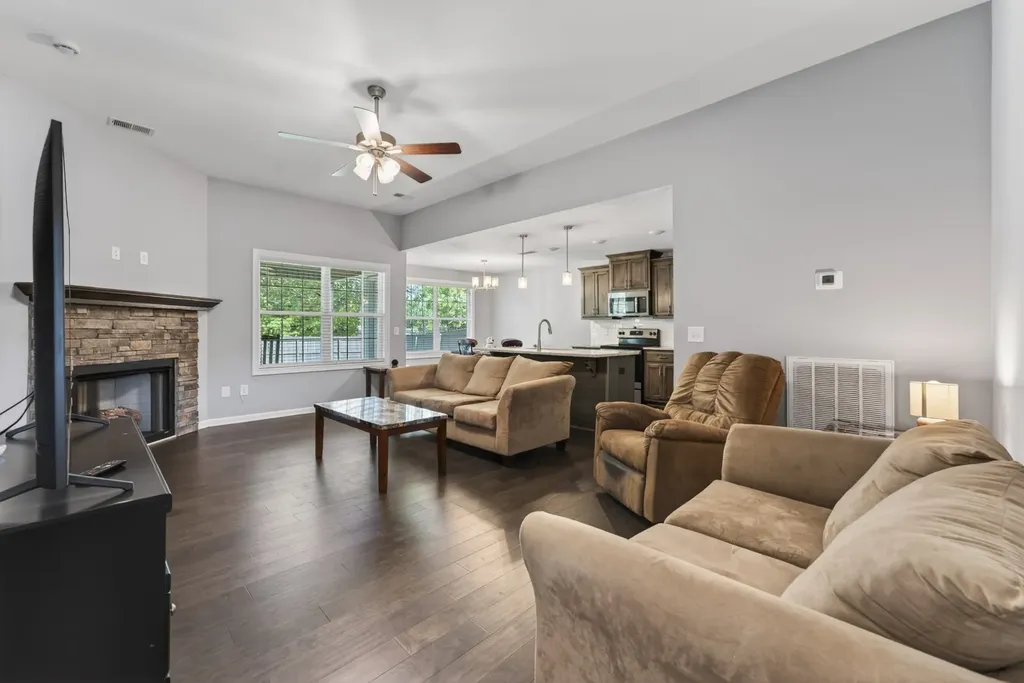 1489 Fredrick Drive Clarksville TN 37042
