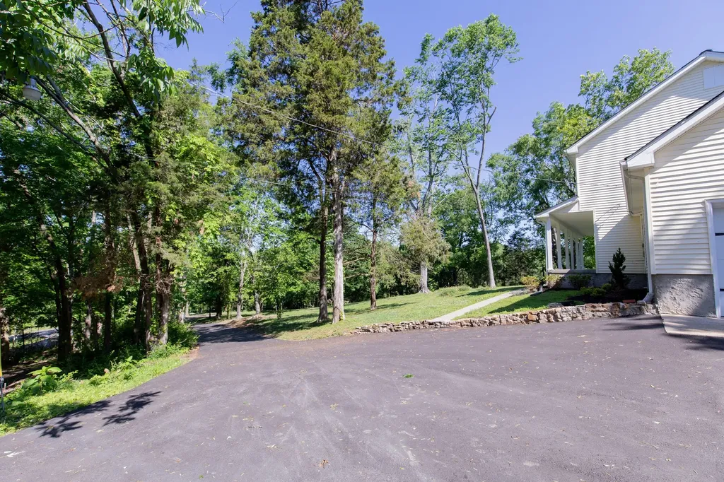 1591 Brinkley Branch Road Hendersonville TN 37075