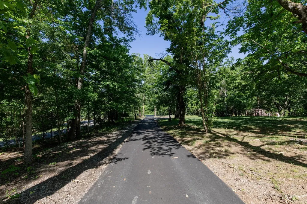 1591 Brinkley Branch Road Hendersonville TN 37075