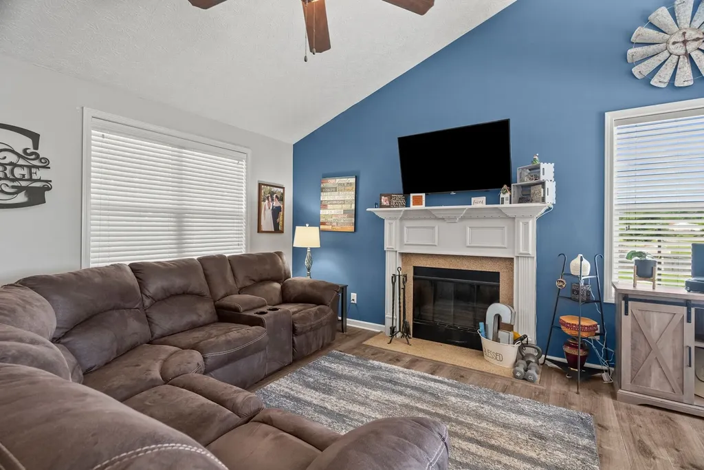 304 W Winterberry Trail White House TN 37188