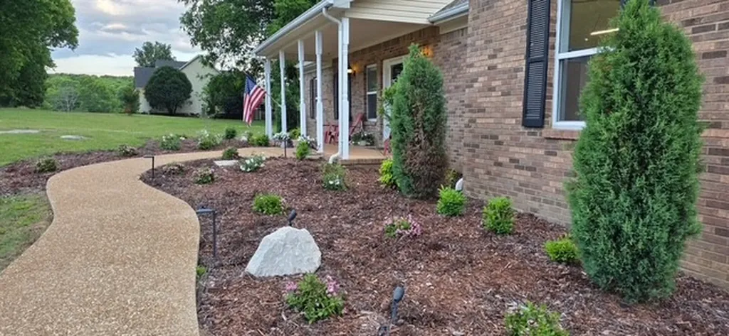 1412 Iron Bridge Road Columbia TN 38401