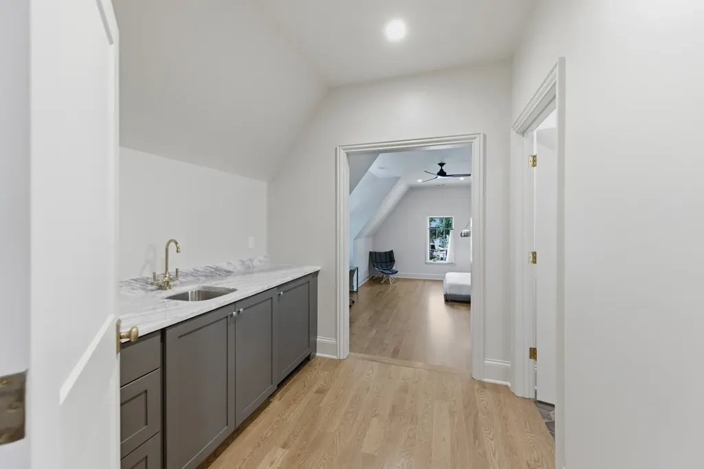 1138 Brookmeade Drive Nashville TN 37204