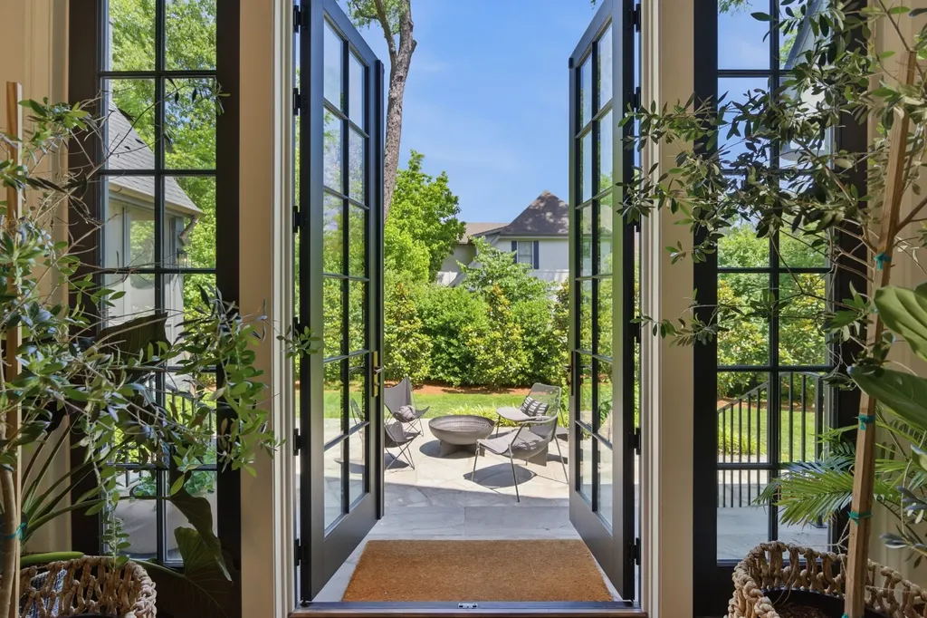 1138 Brookmeade Drive Nashville TN 37204
