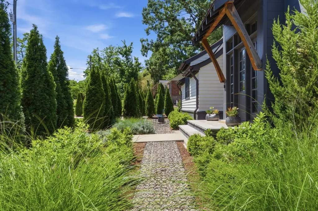 1138 Brookmeade Drive Nashville TN 37204