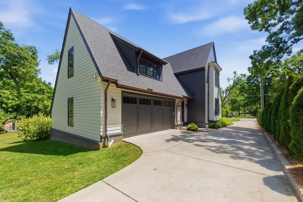 1138 Brookmeade Drive Nashville TN 37204